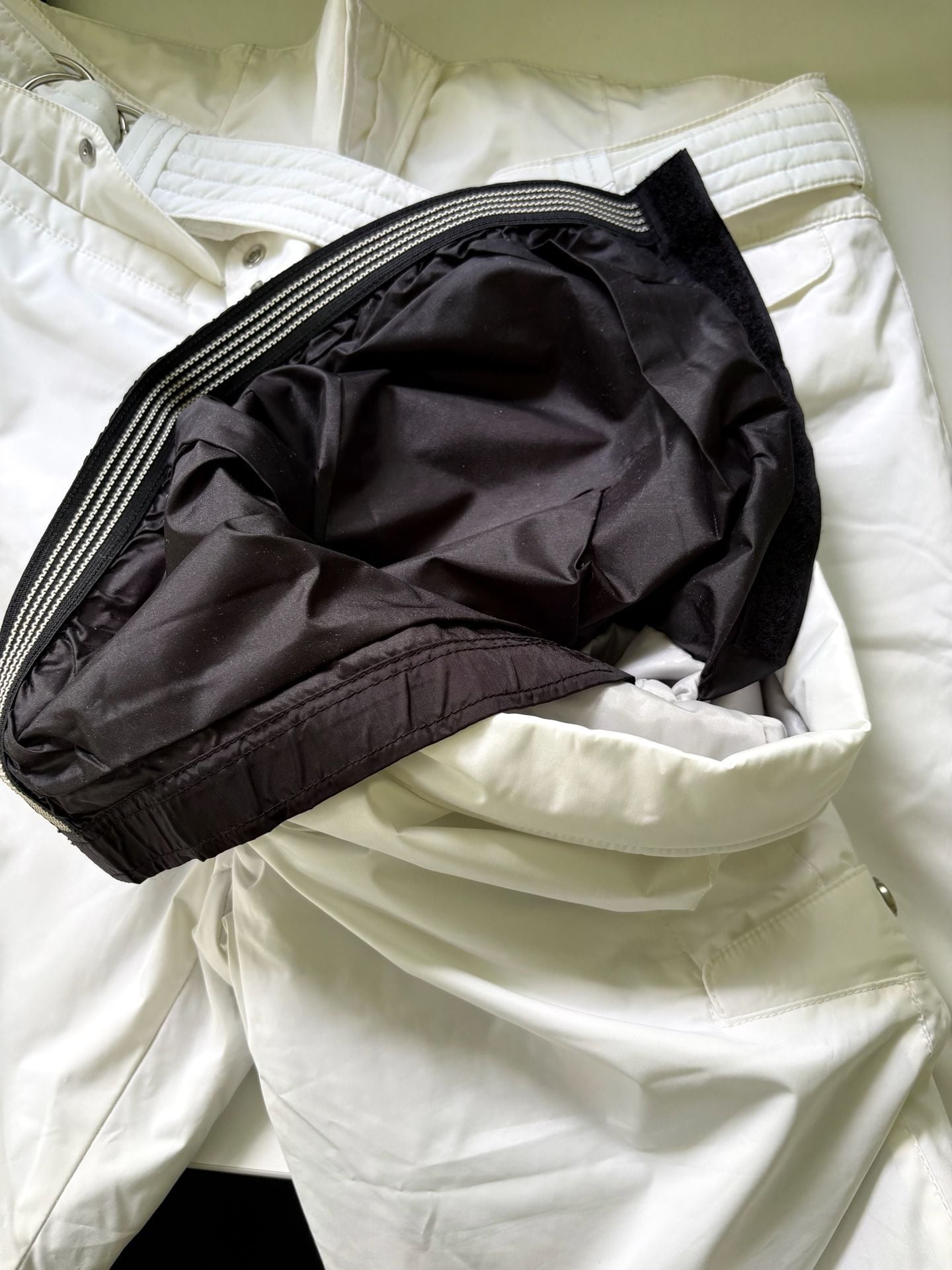 Metropolis Desire White Insulated Snow Ski Pants with Belt Ladies Size 8 9