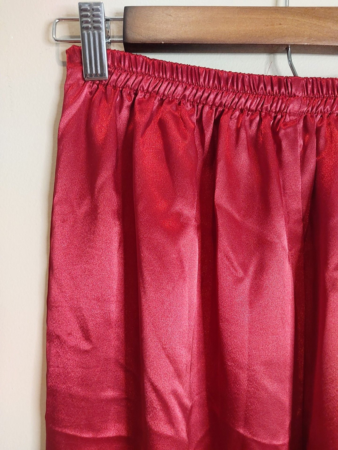 Vintage Victoria's Secret Gold Label Button Front Satin Red Brocade Sleep Shirt & Bottom 12