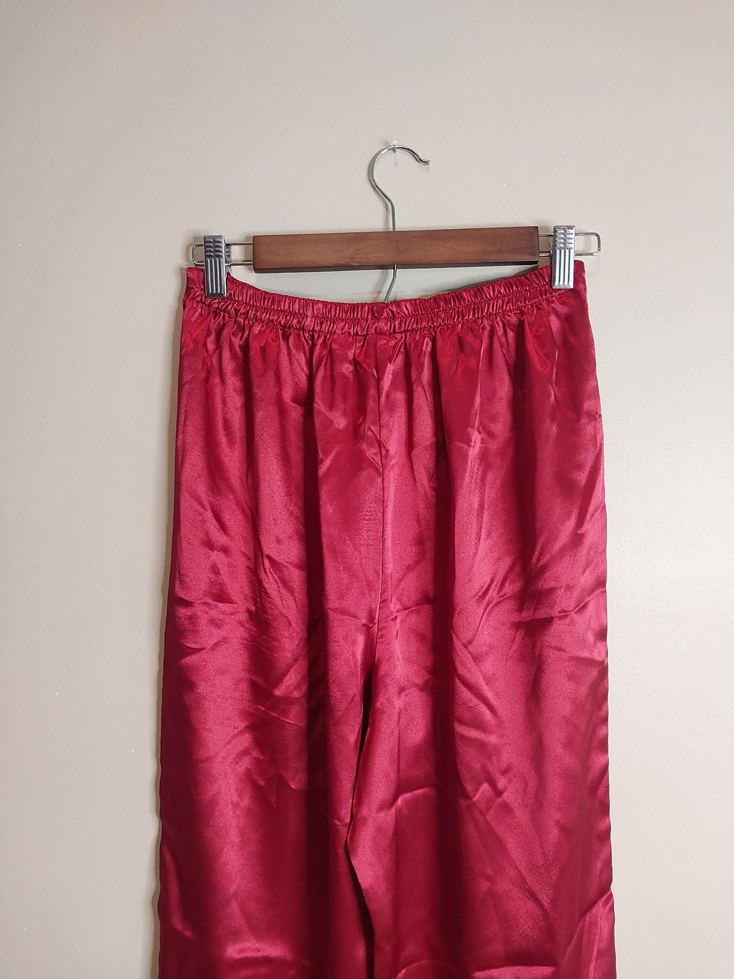 Vintage Victoria's Secret Gold Label Button Front Satin Red Brocade Sleep Shirt & Bottom 15