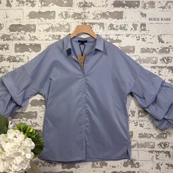 BLVD Light Blue Button-Up Shirt with Statement Bubble Sleeves LARGE