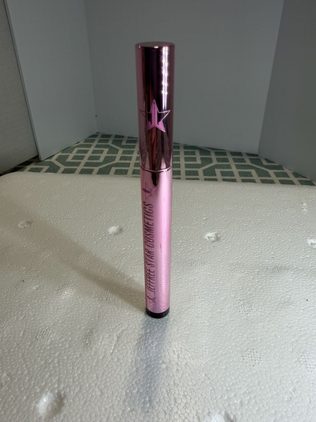 Jeffree Star Cosmetics Velour Eye Crayon Late Night Snack 2