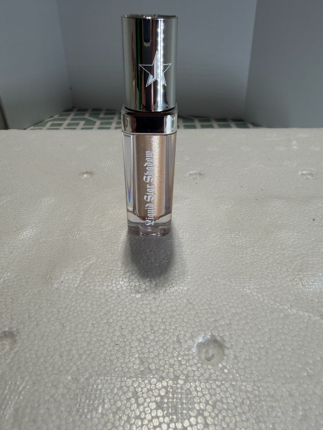Jeffree Star Cosmetics Liquid Star Shadow - Favorite Frosting 1