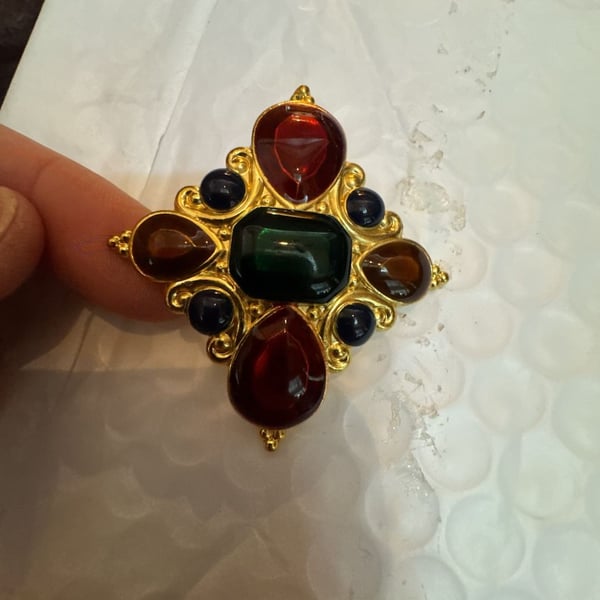 Jay Strongwater Vintage Gold Tone Multicolor Crystal and Glass Cabochon Scarf Slide Pendant