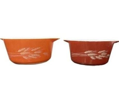 Vintage Pyrex Autumn Harvest Wheat Pattern Cinderella Casserole Bowls (Set of 2) 1