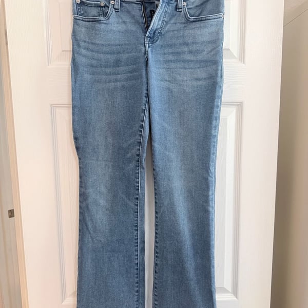 Lucky Brand Sweet Mid Rise Bootcut Jeans Size 6/28R Light Wash Denim