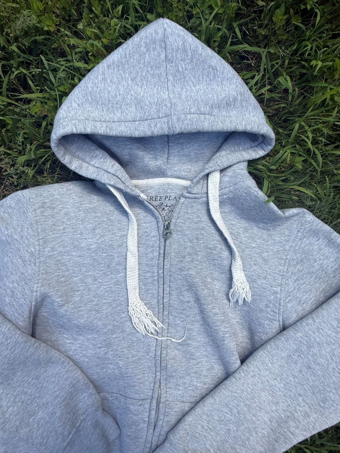 Free Planet Gray Full Zip Hoodie With Thick Drawstrings Size L 3