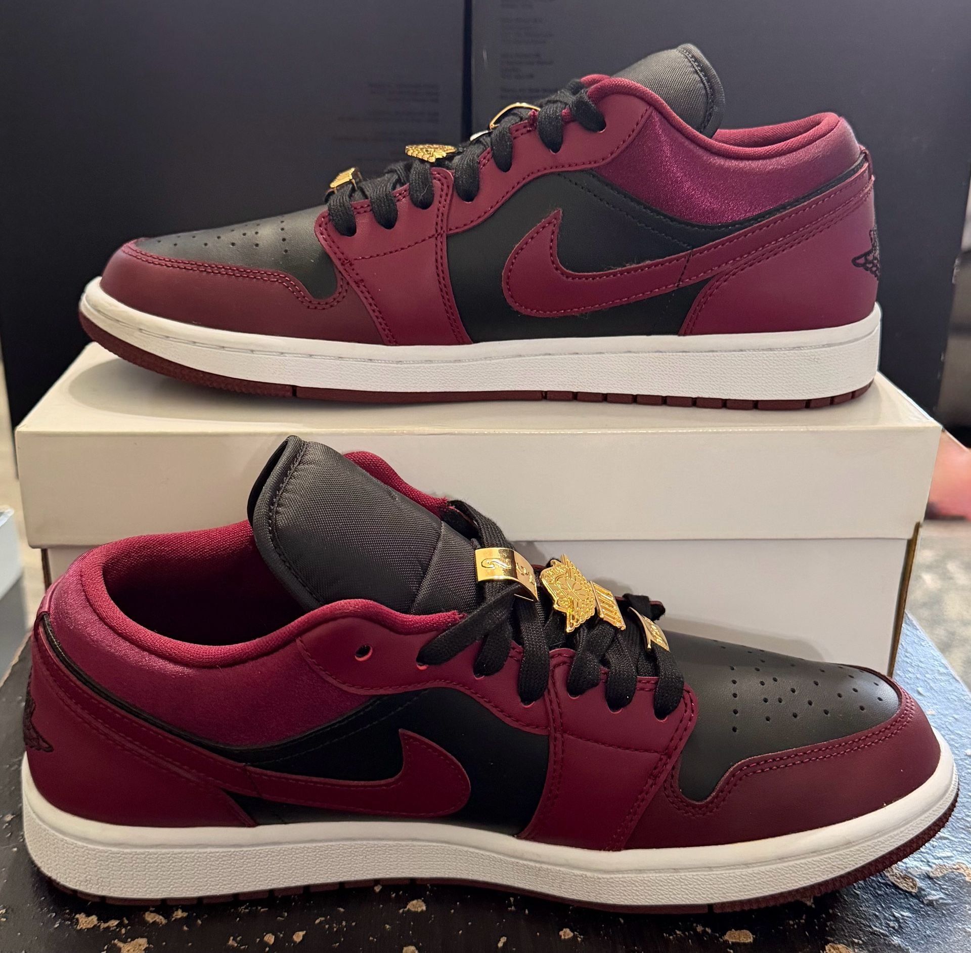 Nike Air Jordan 1 Low SE Dark Beetroot DB6491-600 Women's Sneakers 12w/10.5m 3