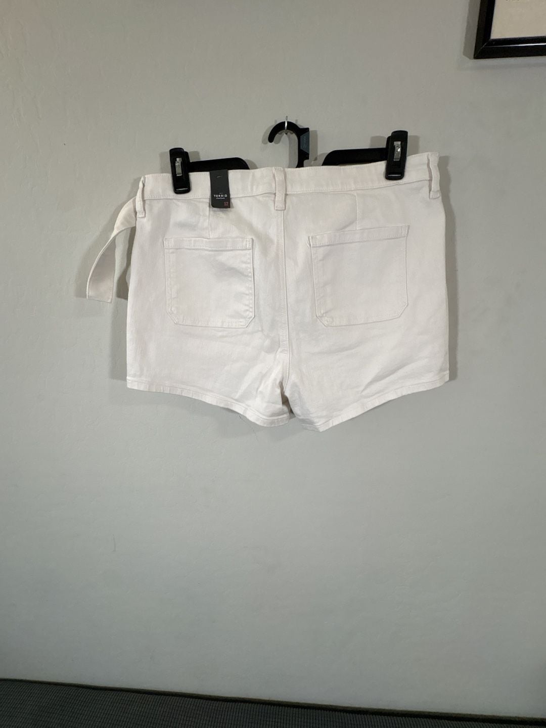 Torrid Mid-Rise Vintage Stretch Pleated Denim Skort White Size 12 New 3