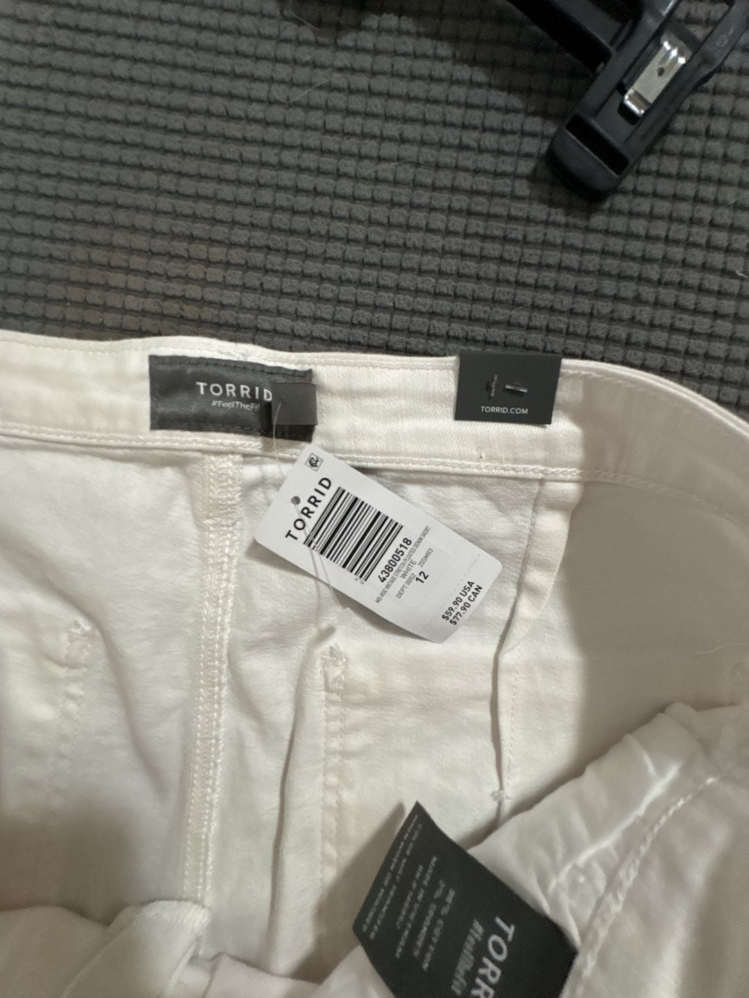 Torrid Mid-Rise Vintage Stretch Pleated Denim Skort White Size 12 New 5