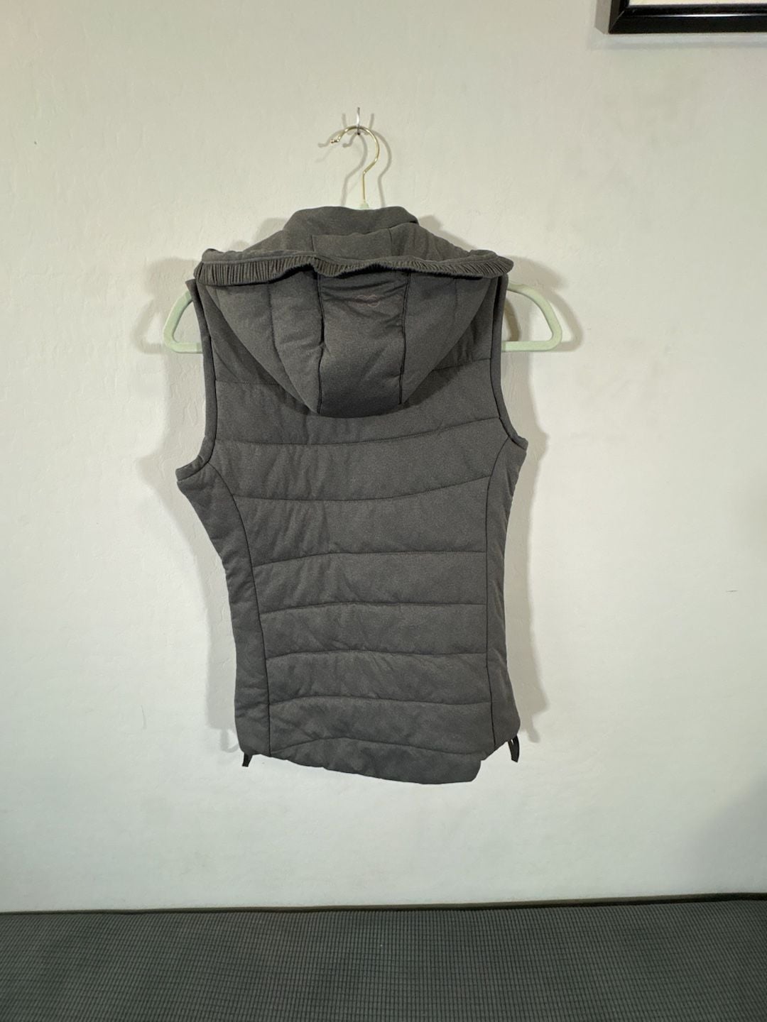 CALIA by Carrie Underwood Ruched Knit Vest Castlerock Small 3
