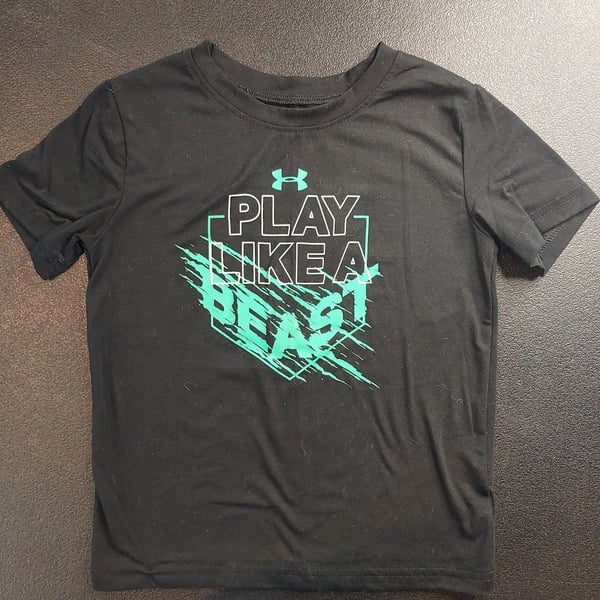 Under Armour Play Like A Beast Short Sleeve Graphic T-Shirt Black Boys 4T