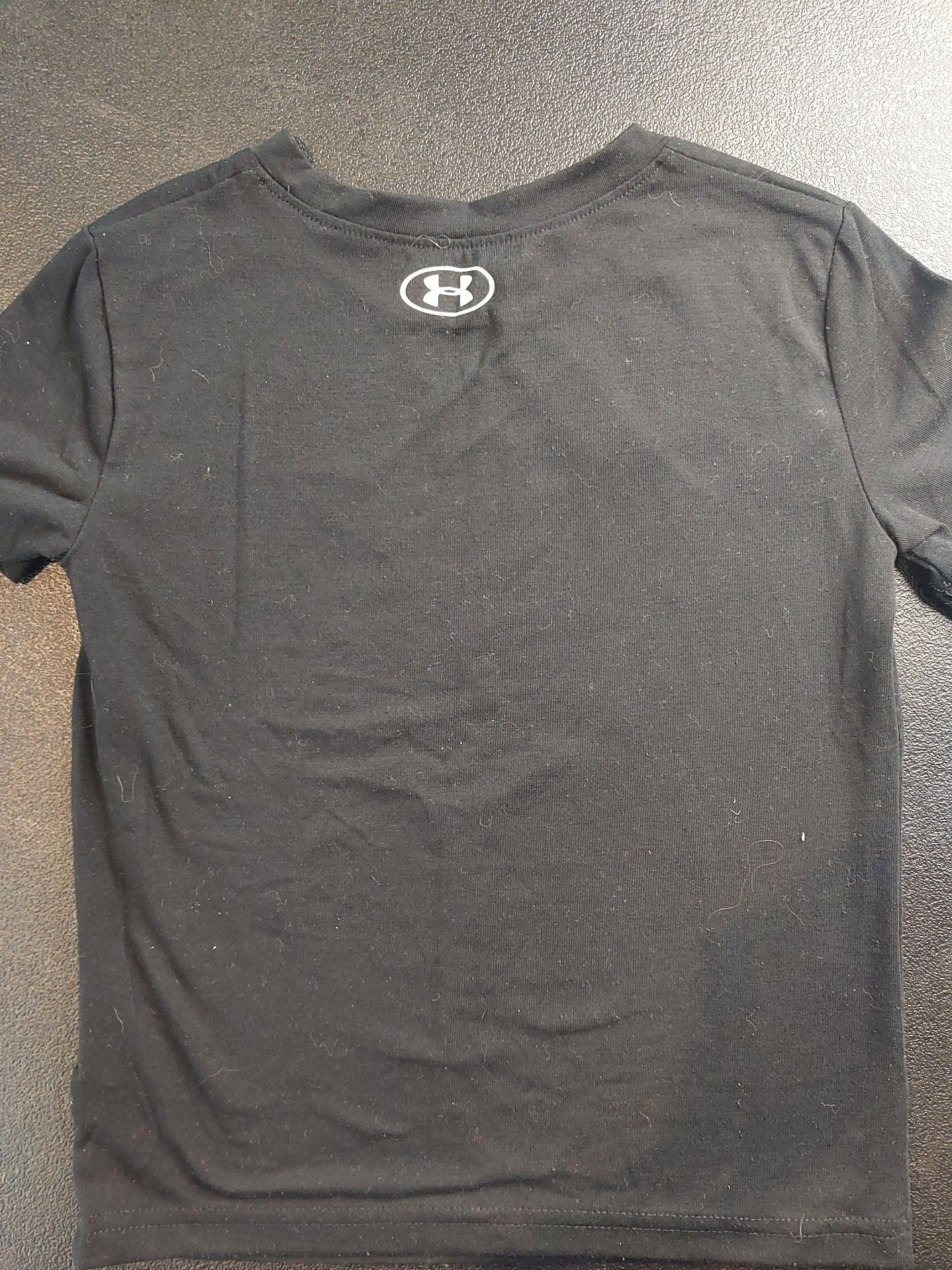 Under Armour Play Like A Beast Short Sleeve Graphic T-Shirt Black Boys 4T 6