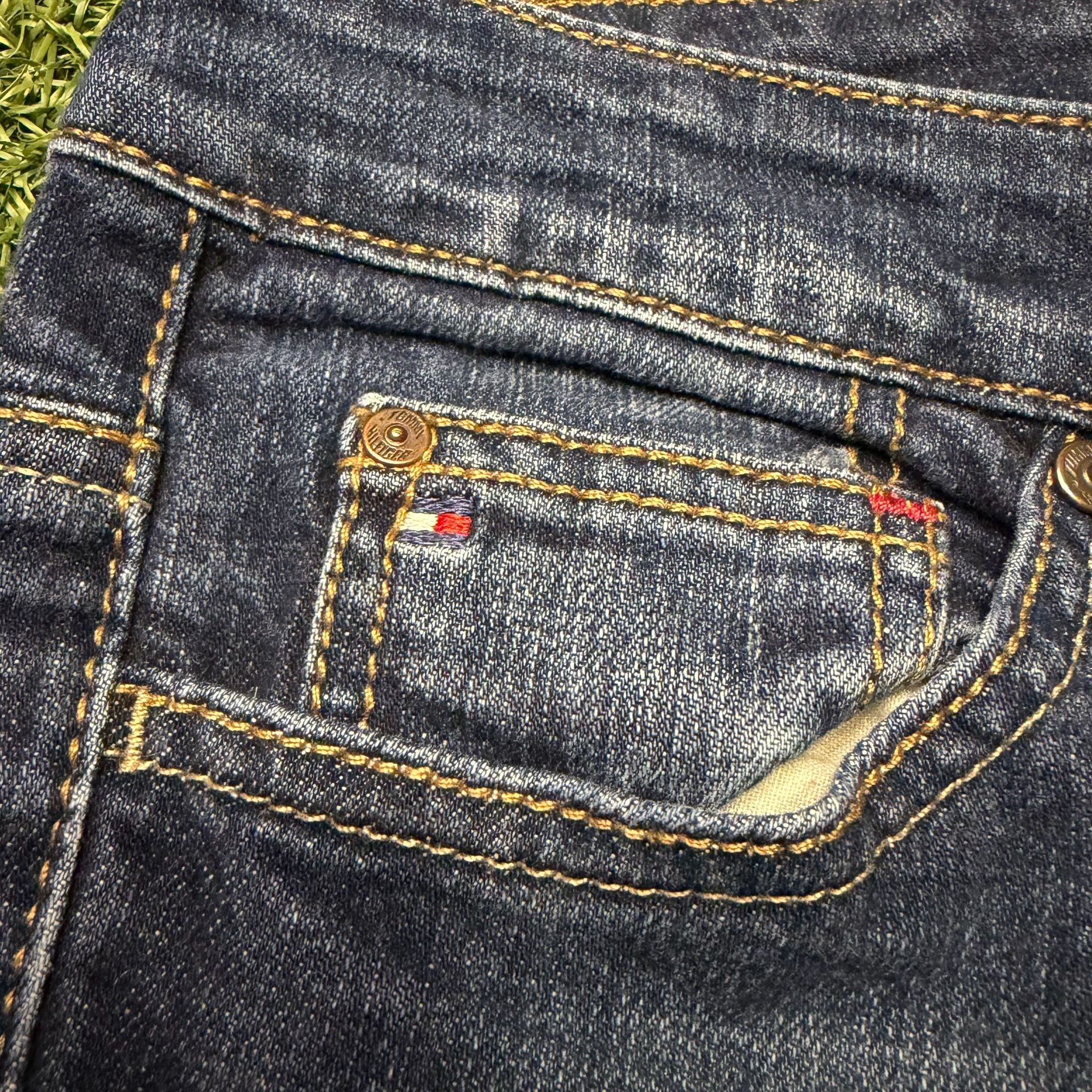 Tommy Hilfiger Freedom Boot Cut Jeans Women's Size 12L Blue Denim Flared 4