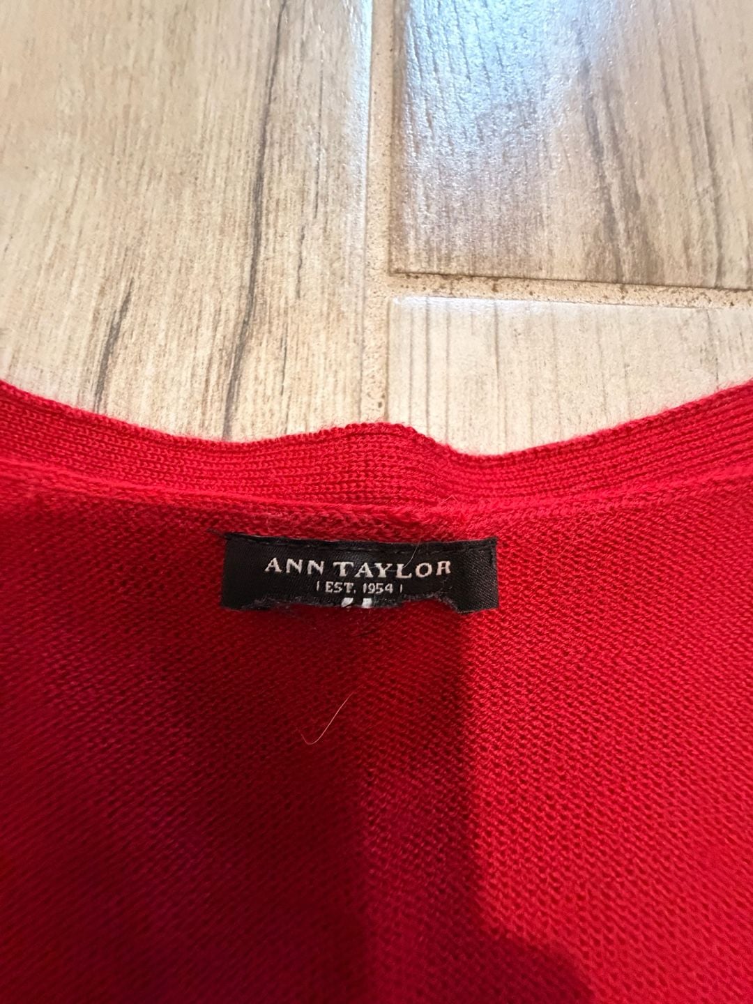 Ann Taylor Red V-Neck Long Sleeve Pullover Sweater 4