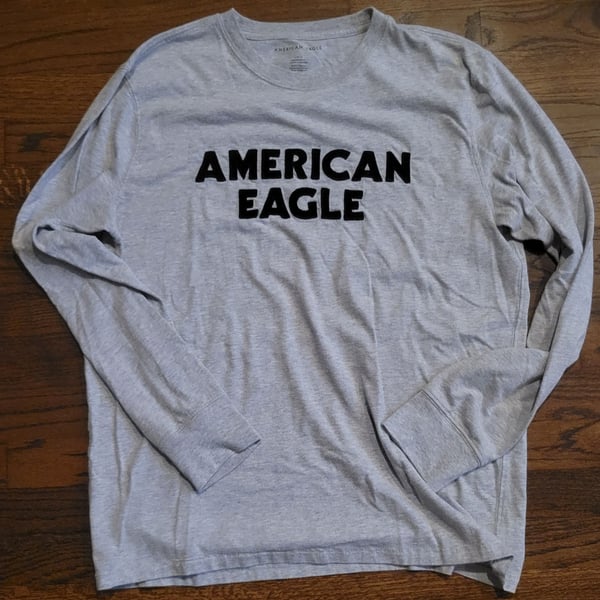 American Eagle Long Sleeve Standard Fit Graphic T-Shirt Gray Size L
