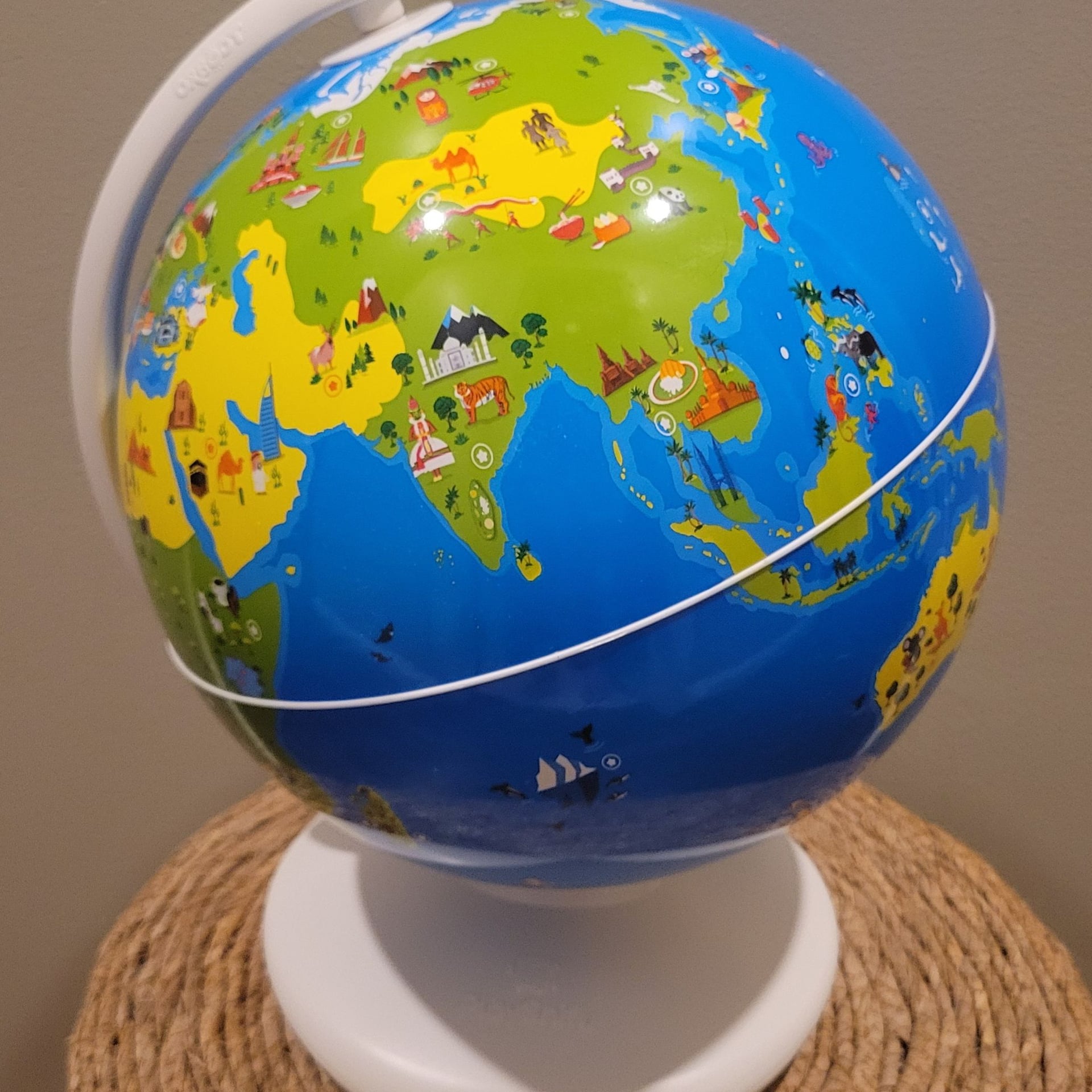 PlayShifu Orboot Earth Interactive AR World Globe for Kids,NIB 9