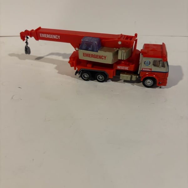 Vintage Tonka Emergency Rescue Crane Truck Toy