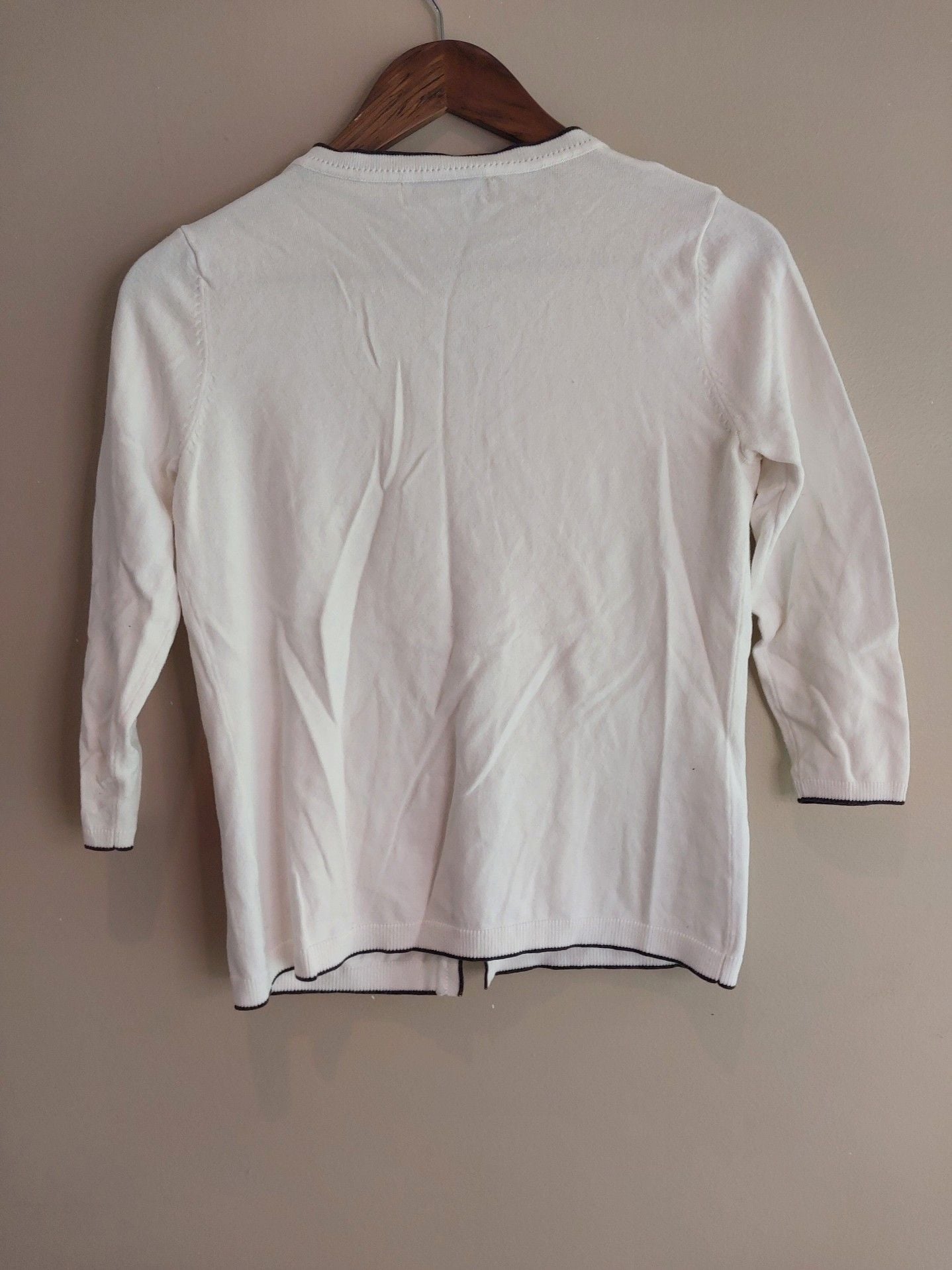 Sag Harbor Petite Cream Cardigan Sweater With Pink Roses 3/4 Sleeves Size PS 9