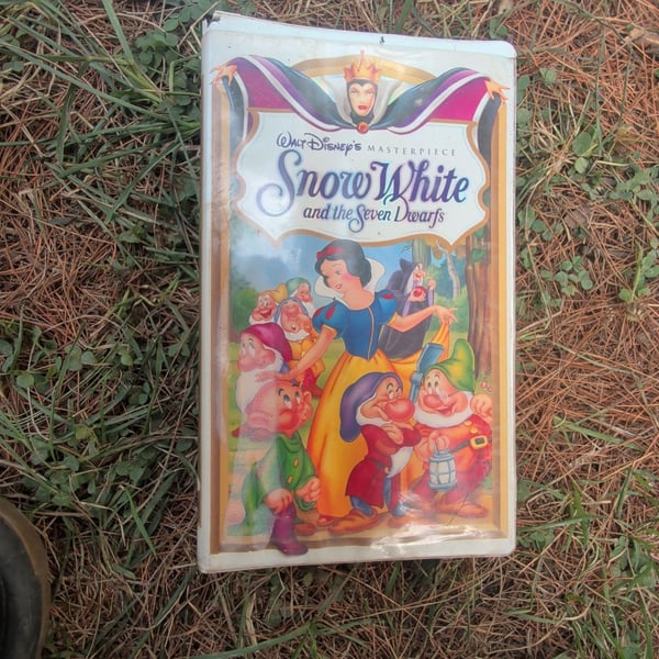 Walt Disney Masterpiece Snow White and the Seven Dwarfs VHS Tape 1524