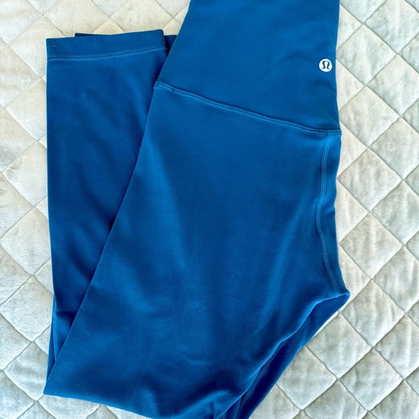 Lululemon Align High-Rise Leggings, size 6