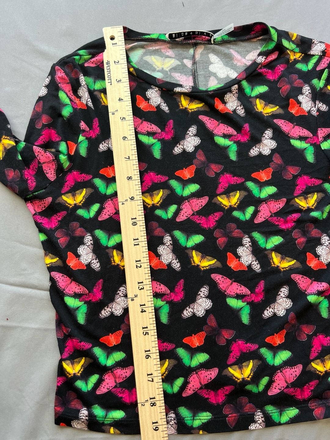 Alice + Olivia Delaina Butterfly Viscose Knit Long Sleeve Top - Size Medium M 8