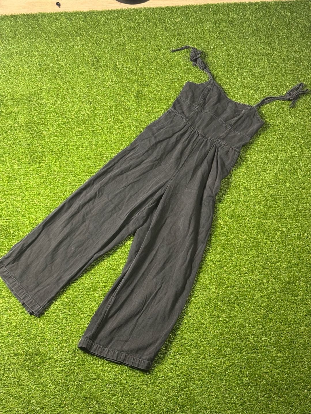 Women's Black Front Cut Out Smocked Back Sleeveless Wide Leg Jumpsuit 2