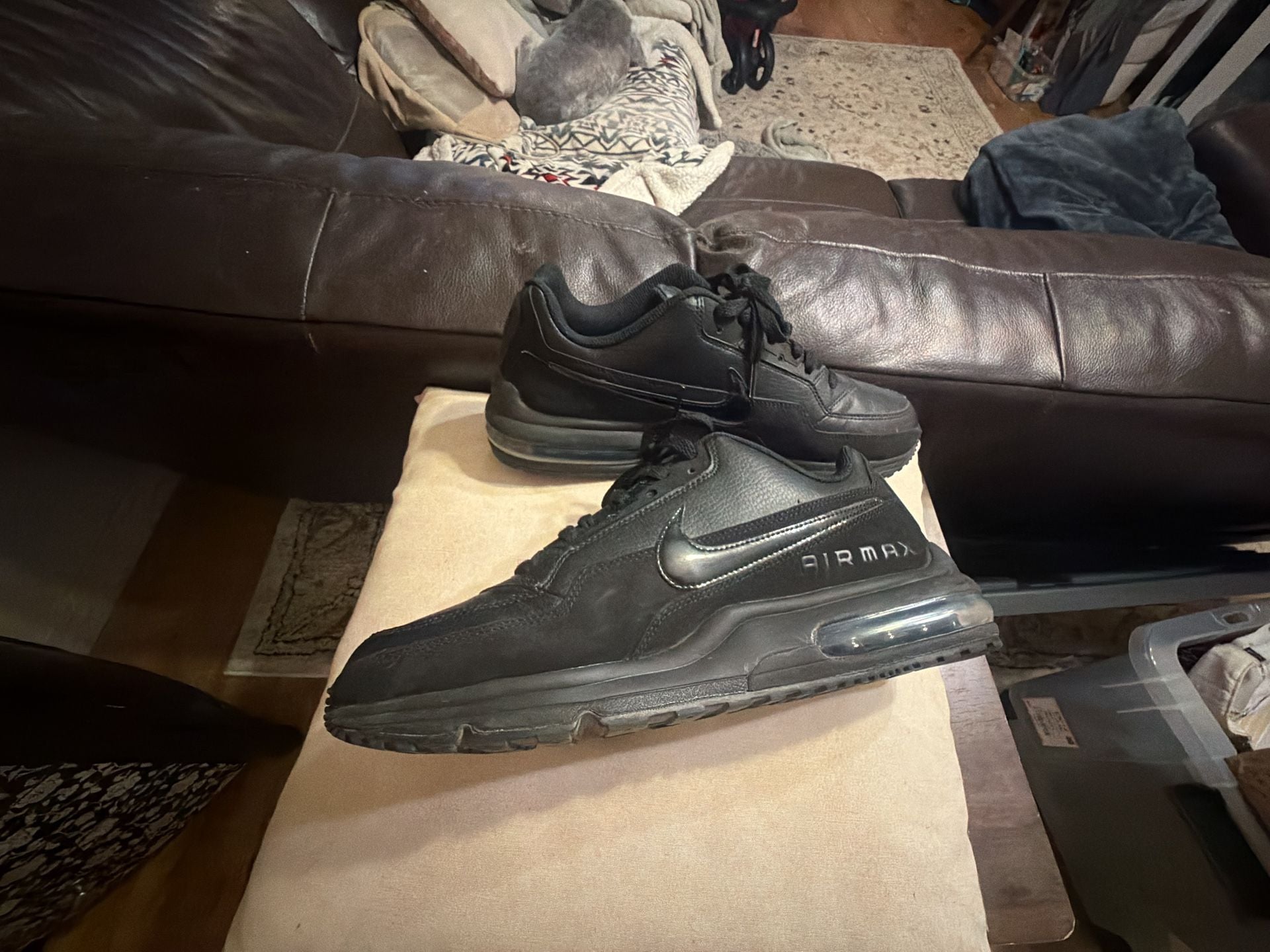 Nike Men's Air Max LTD 3 sz 10.5 men Triple Black Sneakers 7
