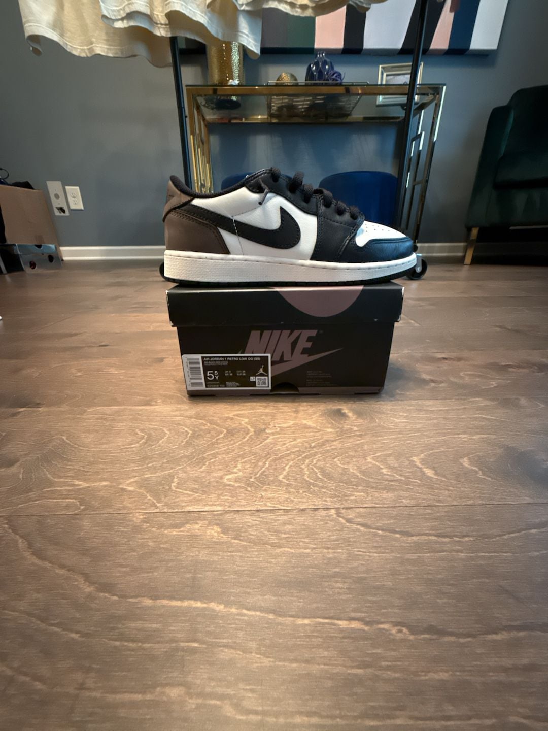 Air Jordan 1 Retro Low OG GS Mocha CZ0858-102 Size 5.5Y 5