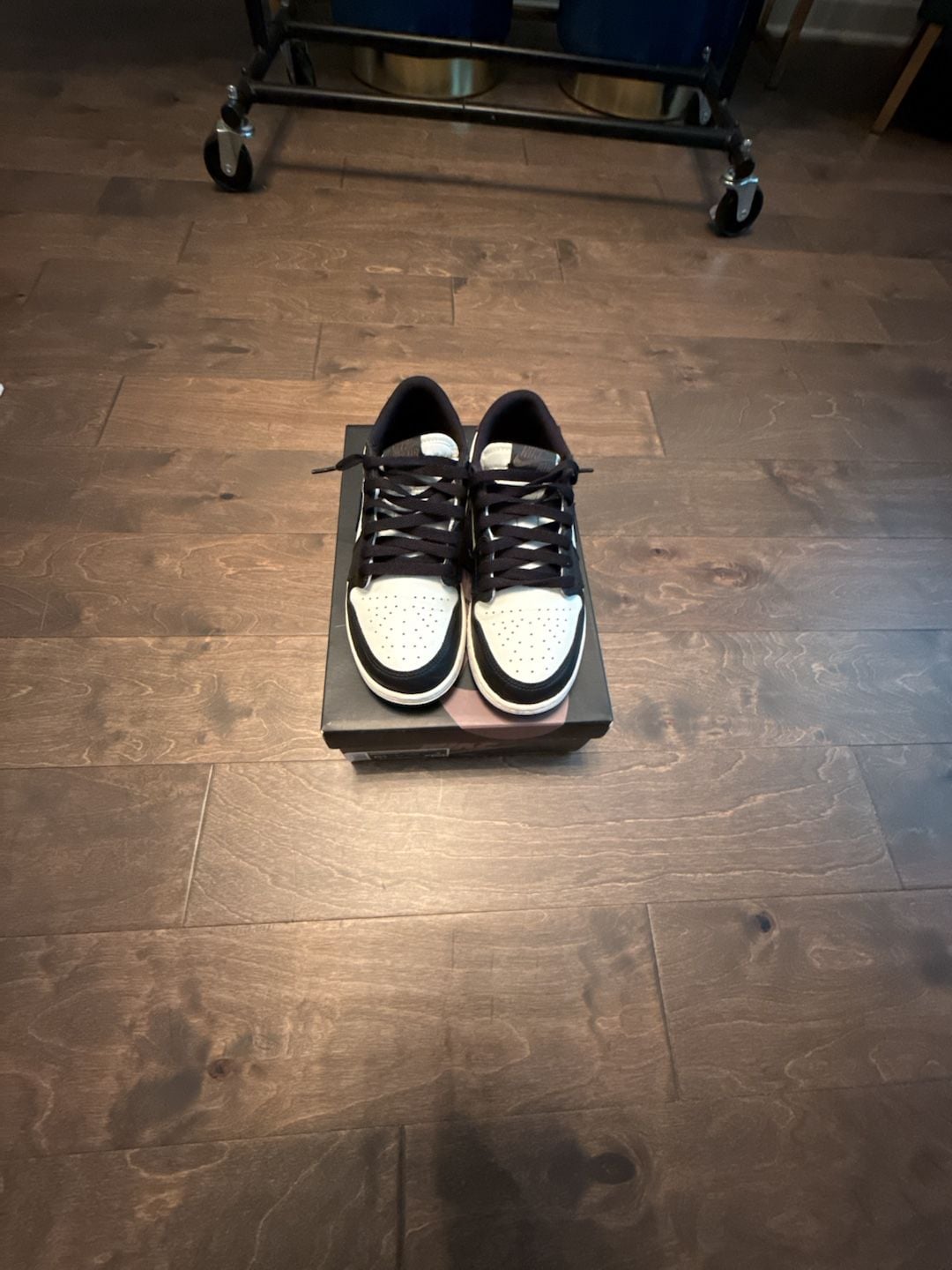Air Jordan 1 Retro Low OG GS Mocha CZ0858-102 Size 5.5Y 6