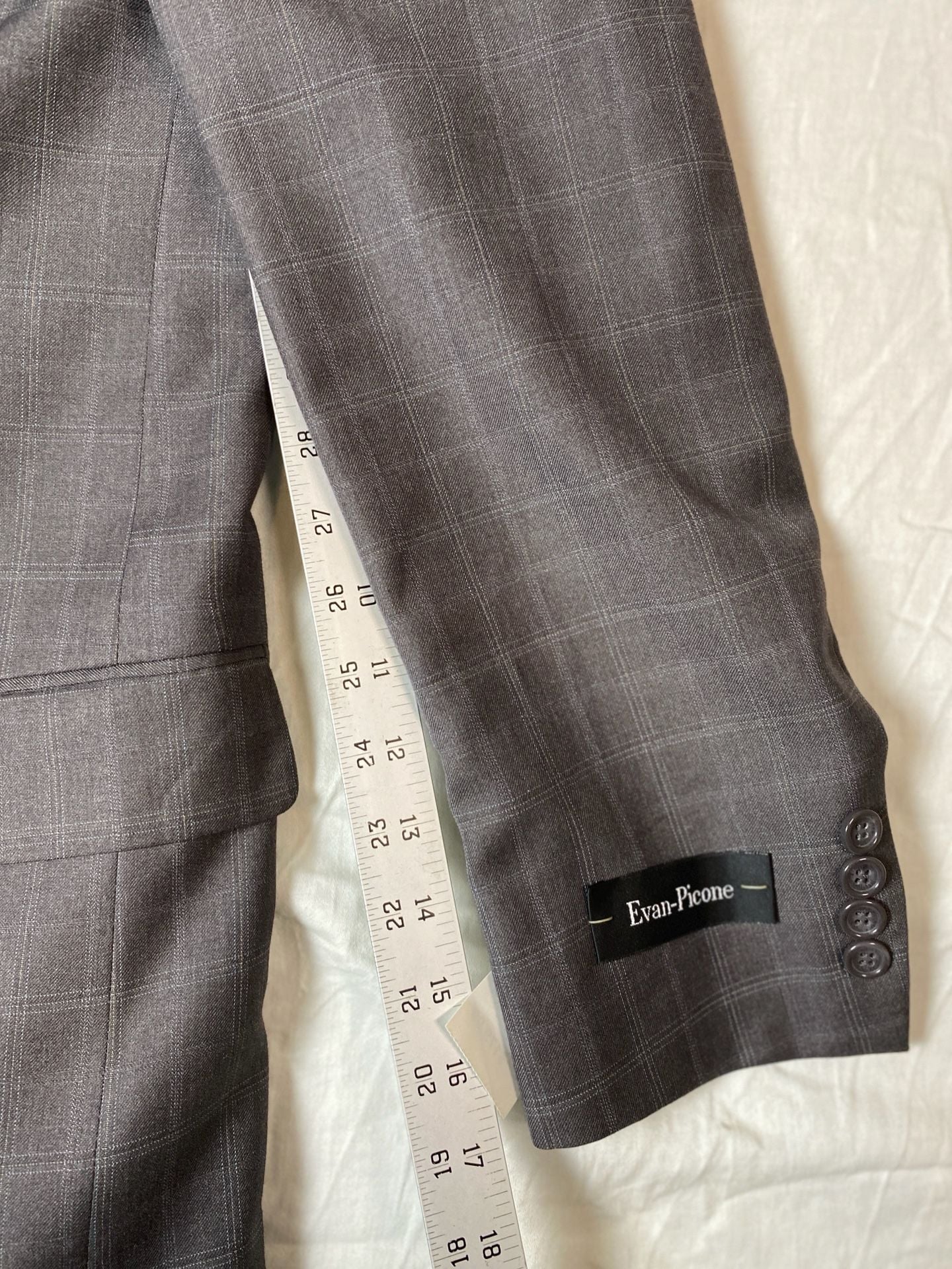 Evan-Picone Gray Plaid 2 Piece Suit Jacket and Pants Set, Size 38L 32W 5