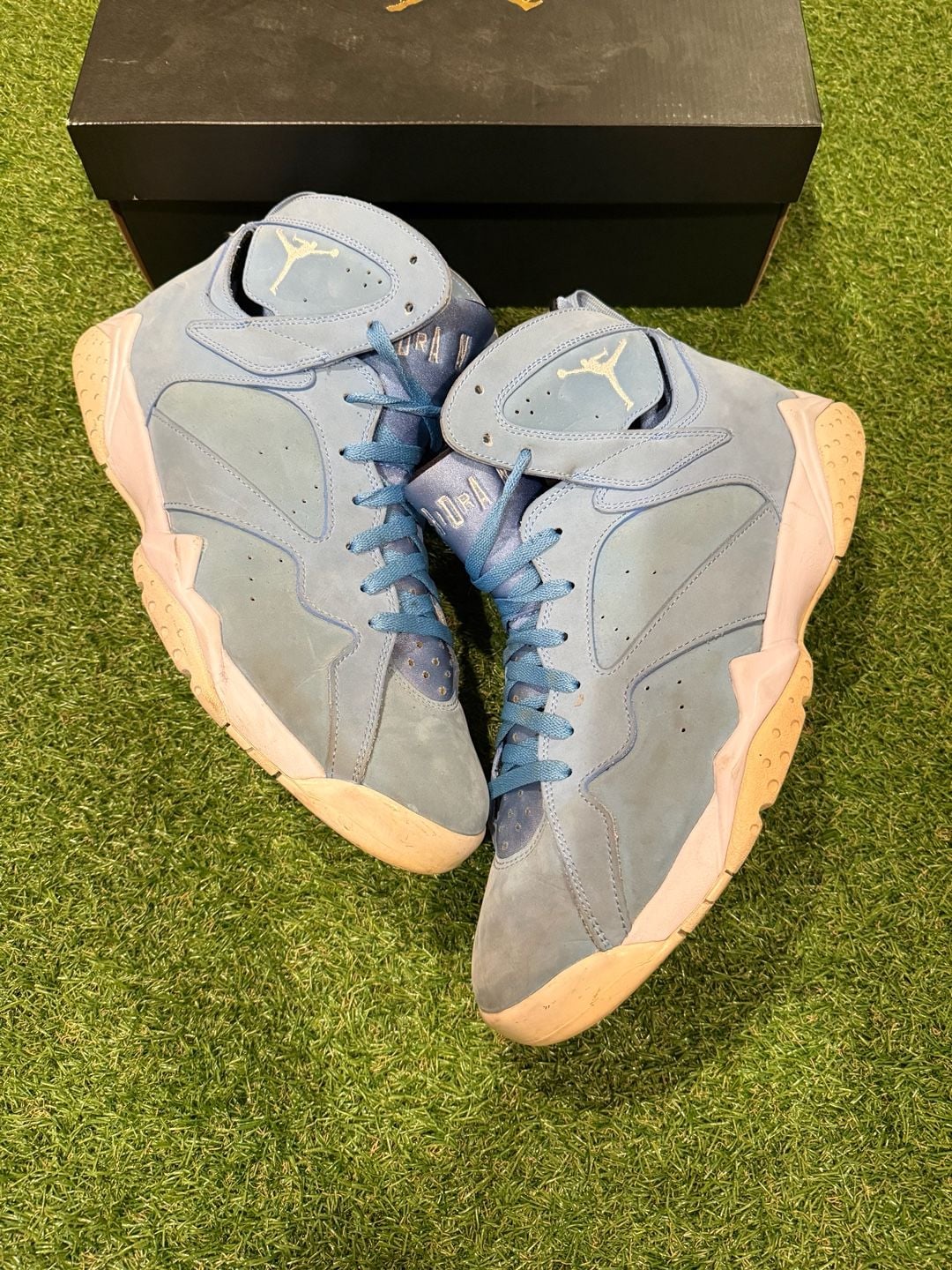 Air Jordan 7 Retro Pantone University Blue White Sneakers Size 13 2