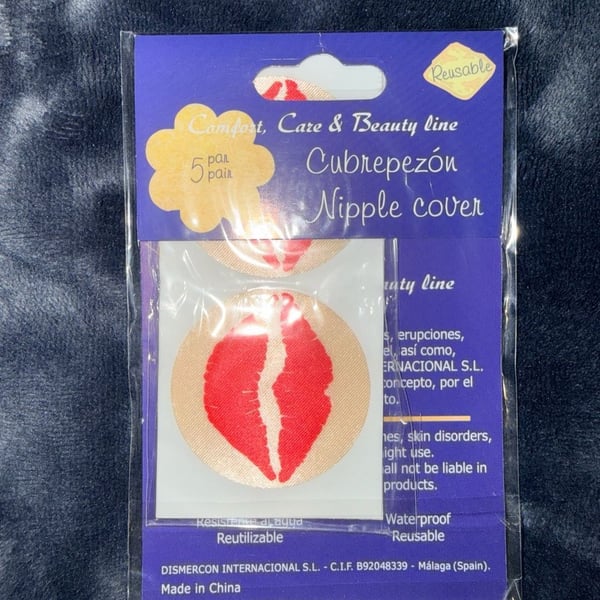 5 pack Comfort, Care & Beauty Line Reusable Nipple Cover Pasties Red Lips