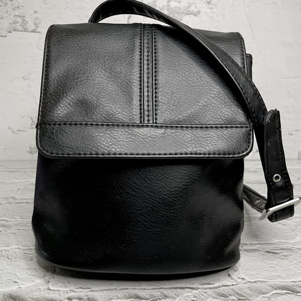 Vintage Liz Black Faux Leather Small Crossbody Bag