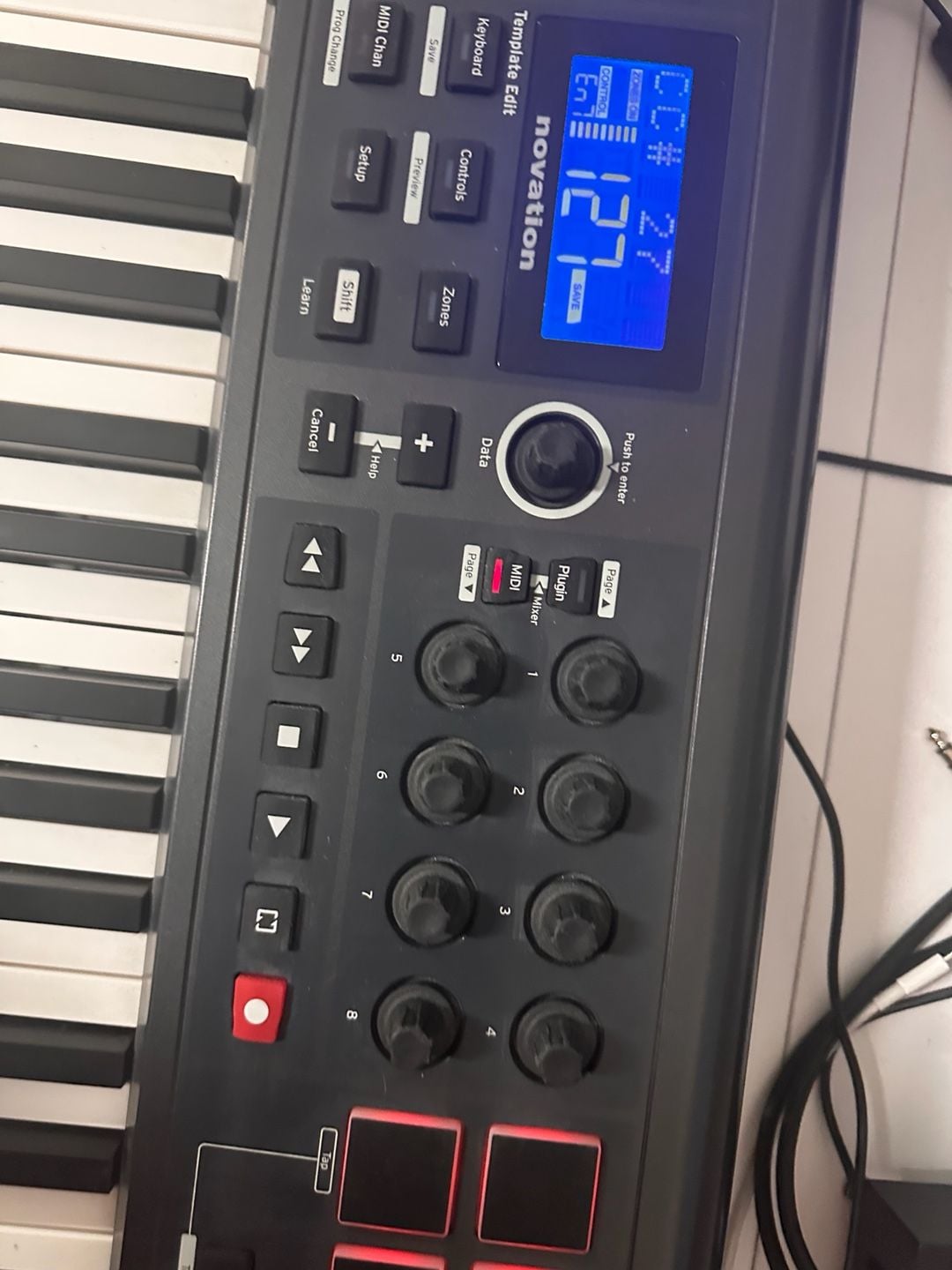 Novation Impulse 49 USB-MIDI Keyboard Controller 4