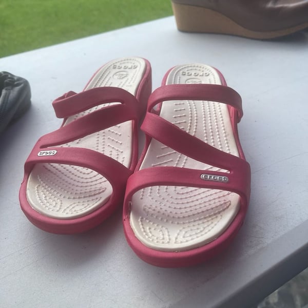 Crocs Patricia Wedge Sandals Pink and White Women's Size W10