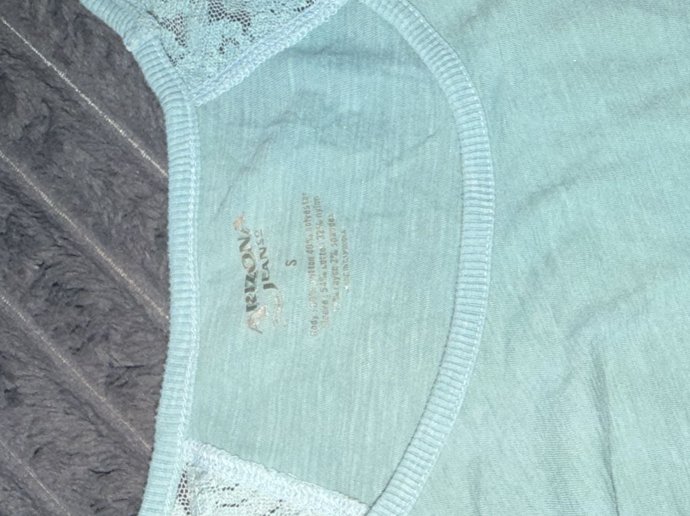 Arizona Jeans Co. Light Blue Long Sleeve Top with Lace Sleeves Small 4