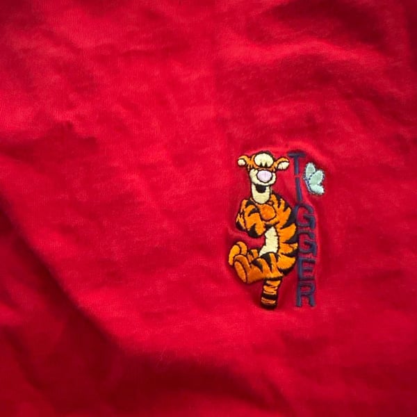 Vintage Blitzz International Disney Tigger Embroidered Red T-Shirt Size Medium