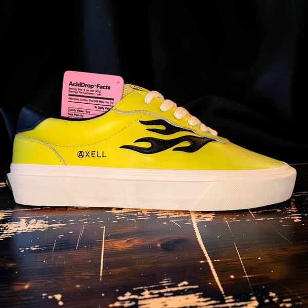 STRAYE Logan Puff Low-Top Skate Shoes Yellow Men's US 7 / Women's US 8.5