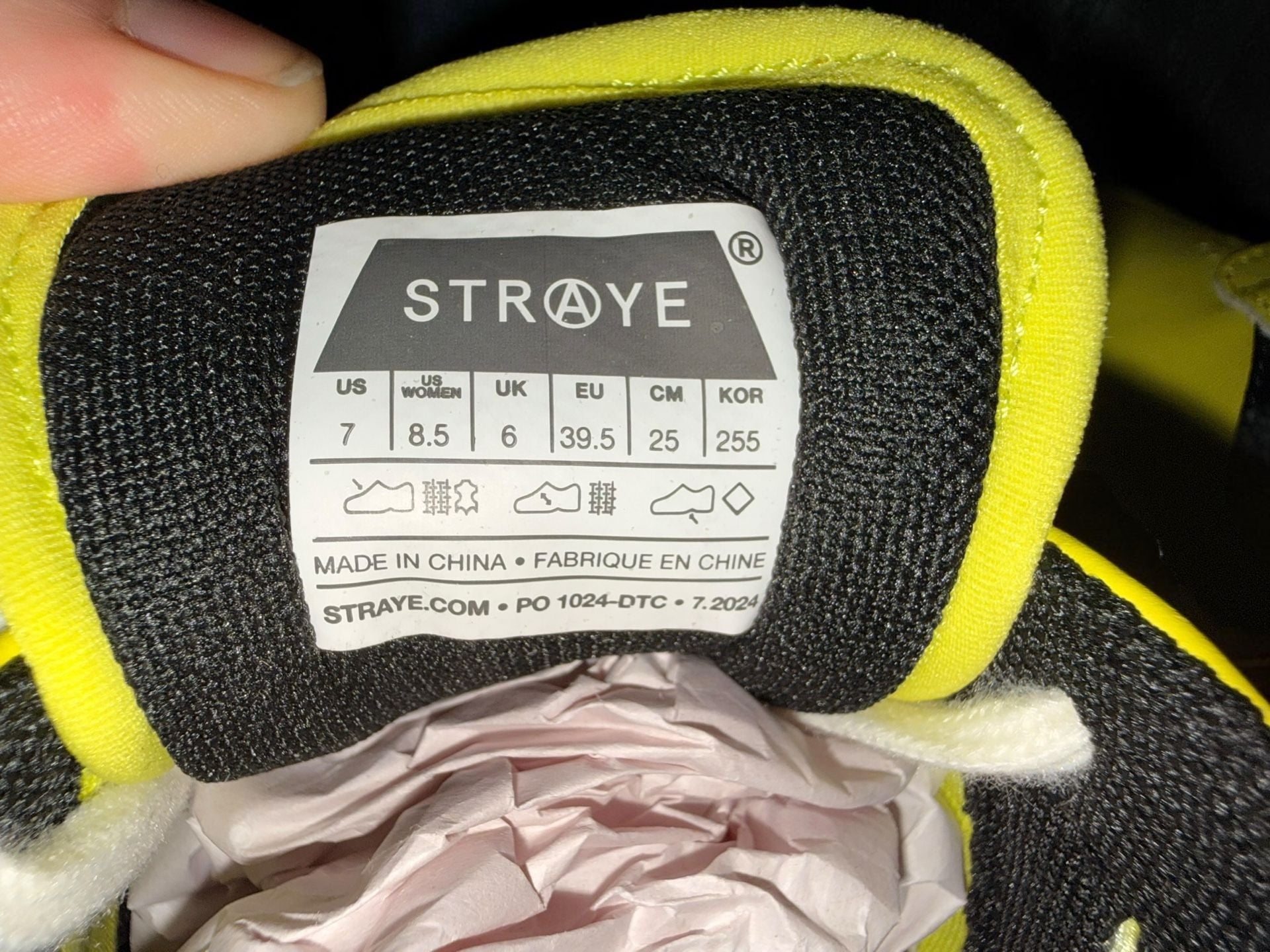 STRAYE Logan Puff Low-Top Skate Shoes Yellow Men's US 7 / Women's US 8.5 5