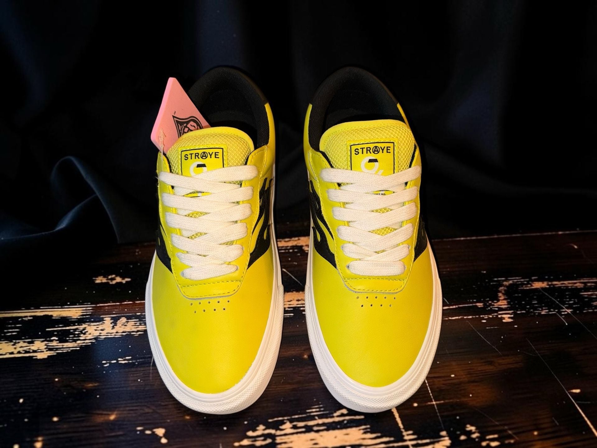 STRAYE Logan Puff Low-Top Skate Shoes Yellow Men's US 7 / Women's US 8.5 7