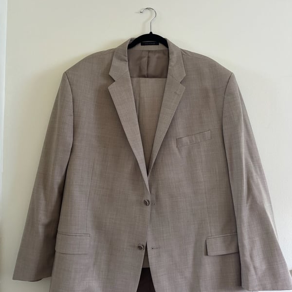 Calvin Klein Mens 100% Wool Tan Two-Piece Suit Size 50R Jacket, Pants 44x30