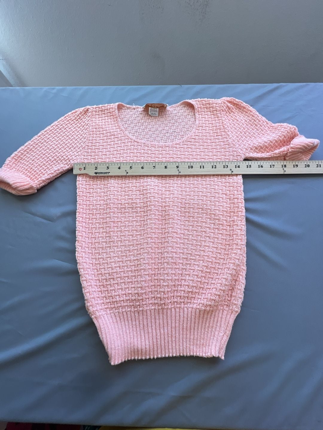 Vintage Kate Collins Short Sleeve Textured Knit Sweater Pink USA Made 7