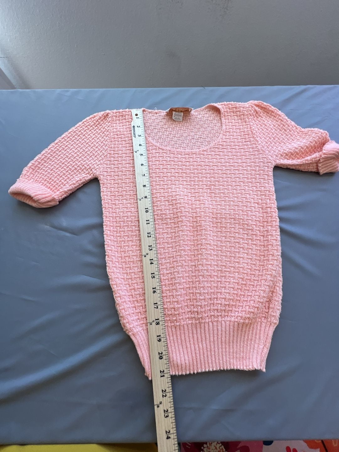 Vintage Kate Collins Short Sleeve Textured Knit Sweater Pink USA Made 8