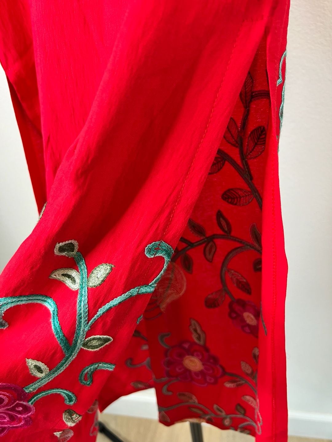 Kim Lai 100% Silk Red Floral Embroidered Cheongsam Dress Size S 6