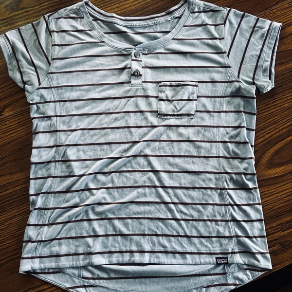 Patagonia Henley Short Sleeve Shirt Size Women’s L