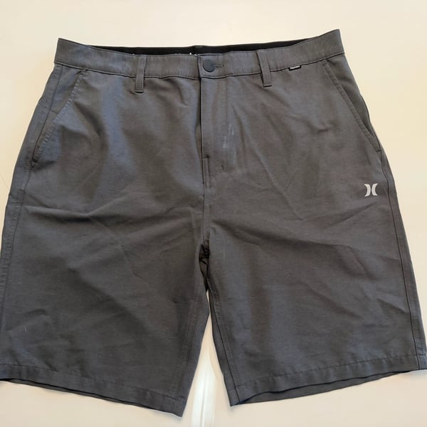 Hurley Men's Gray Stretch Hybrid Shorts Size 36
