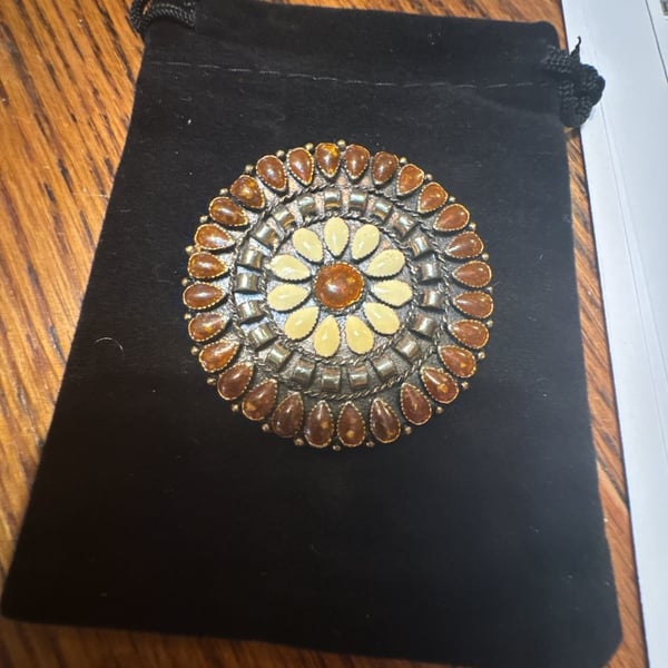 Vintage Southwestern Style Amber and Cream Stone Round Pendant Medallion