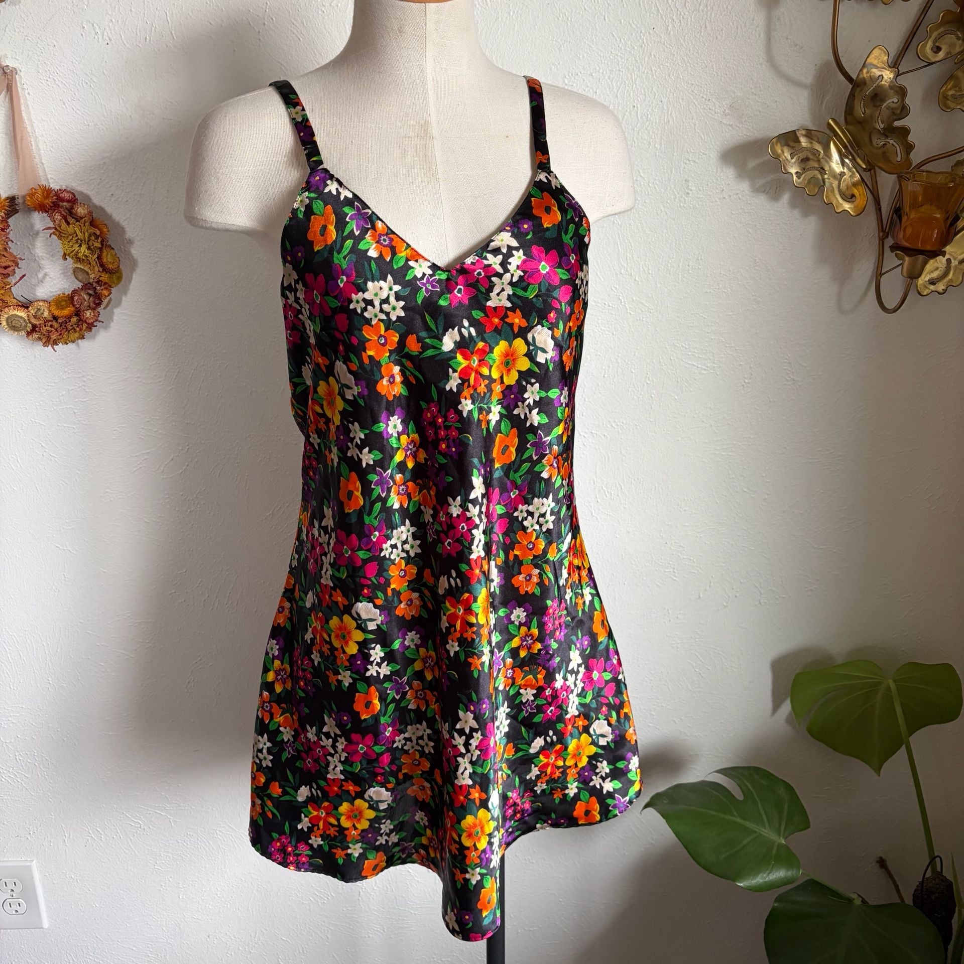 90s Vintage Frederick’s of Hollywood Floral Slip Dress M 2