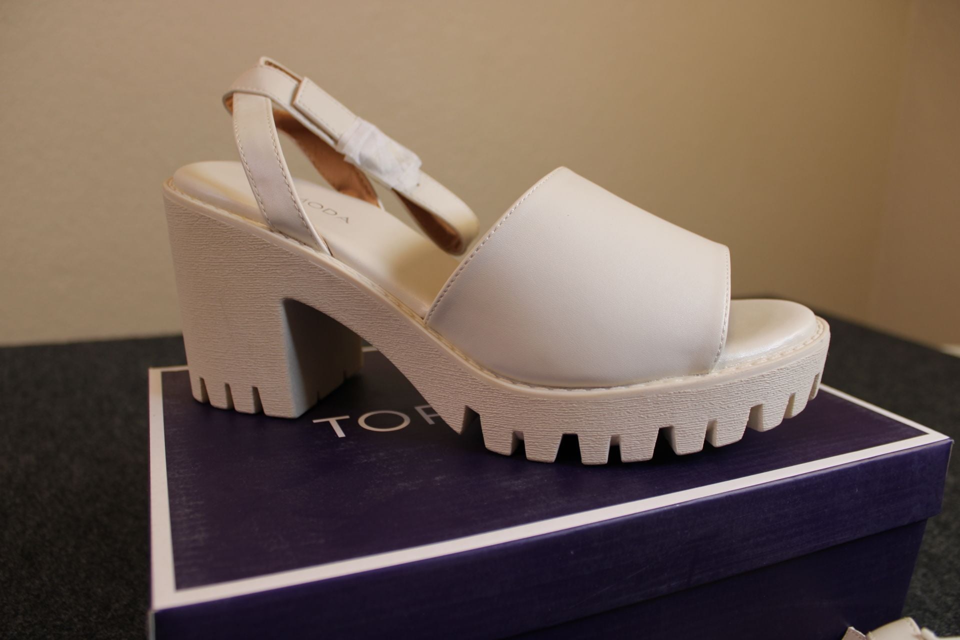 Top Moda MARRY Women's Fashion Open Toe Single Wide Band Chunky Lug Sole Block Heel Sandals 5