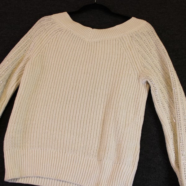 White Ribbed Knit Long Sleeve Pullover Sweater with Metallic Detail